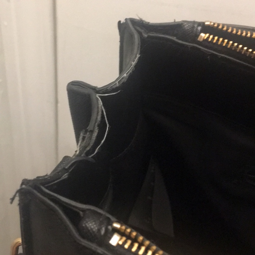 Large H&M Pocket Book - Picture 13 of 16
